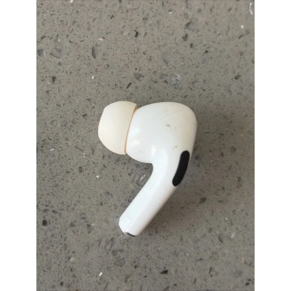 READ Apple AirPods Pro Earbud 1st Gen. LEFT Ear Only A2084 STATICK CRACKLE PARTS